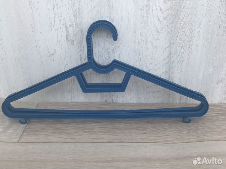 Плечики цветные для одежды