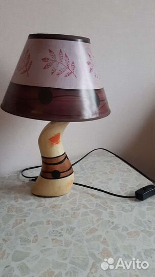 Лампа настольная