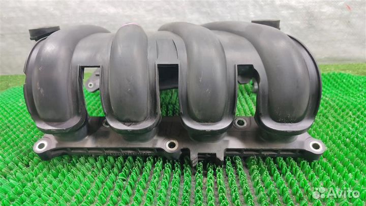 Коллектор впускной Nissan Tiida 2008