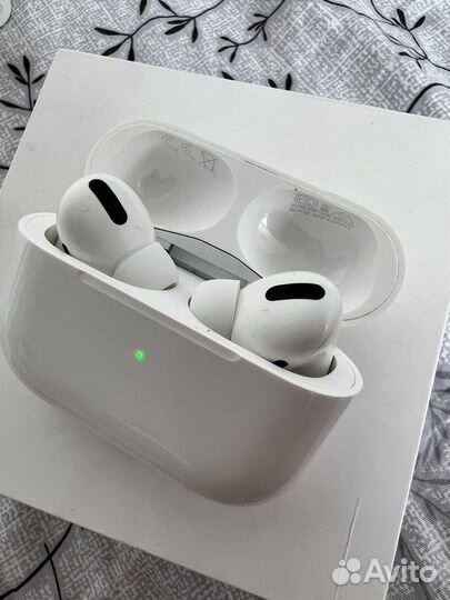 Airpods pro кейс и наушники оригинал
