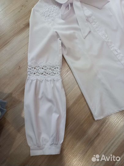 Блузки, рубашки школьные