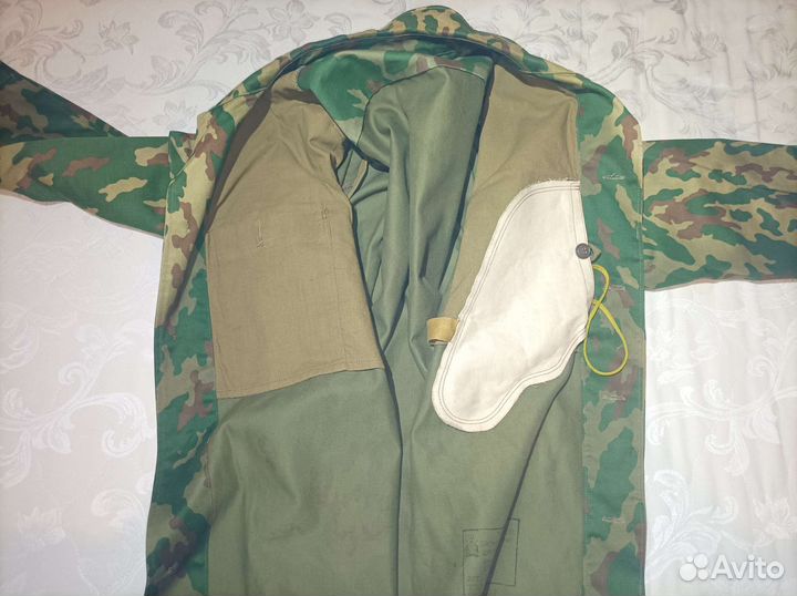 Редкий костюм флора с карманом под пистолет