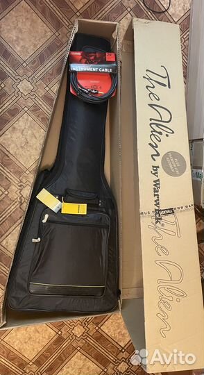 Warwick Alien 4 Электро-акустический бас с чехлом