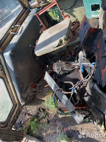 Кабина на трактор юмз