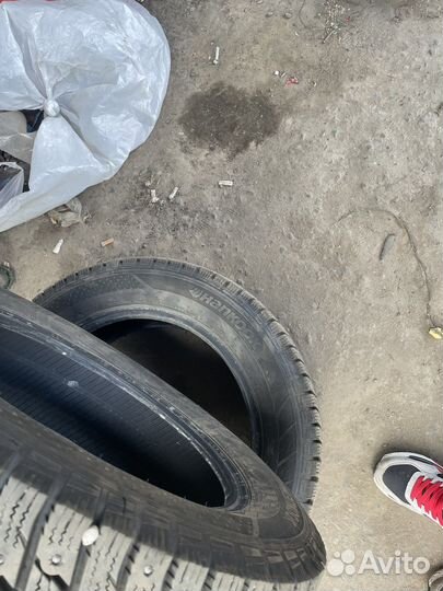 Hankook Winter I'Pike 215/60 R17