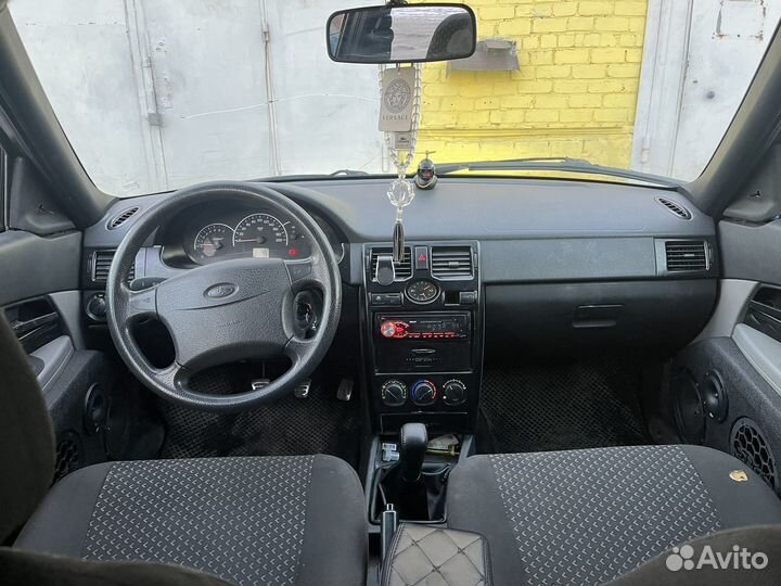 LADA Priora 1.6 МТ, 2011, 200 000 км