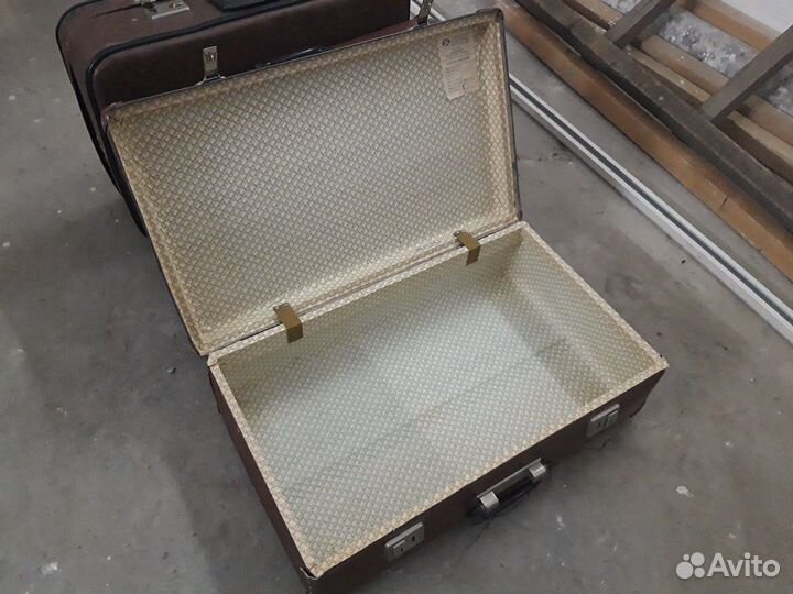 Чемоданы времен СССР ретро