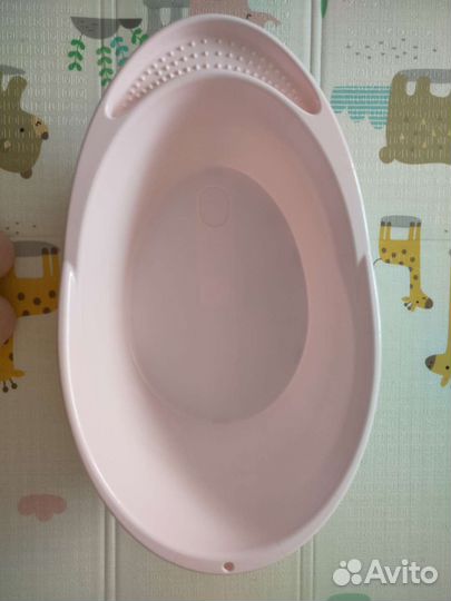 Подставка под ванночку с ванночкой