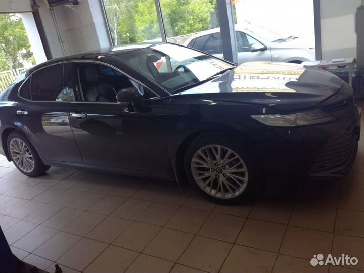 Лобовое стекло тойота сamry V70 с обогревом