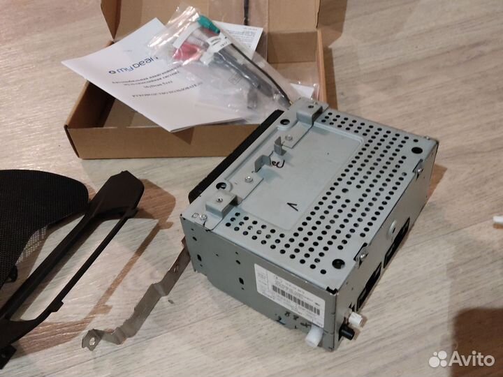 Авторадиомагнитола