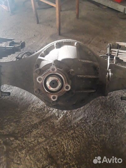 Isuzu NQR 71 в разборе
