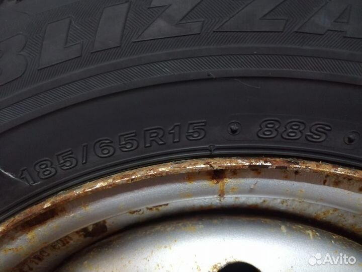 Bridgestone Blizzak Revo GZ 185/65 R15 88S