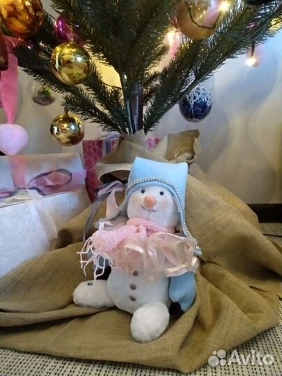 Новогоднее украшение Снеговик