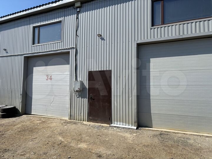 Гараж, > 30 м²