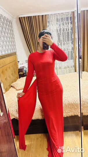 Платье красная