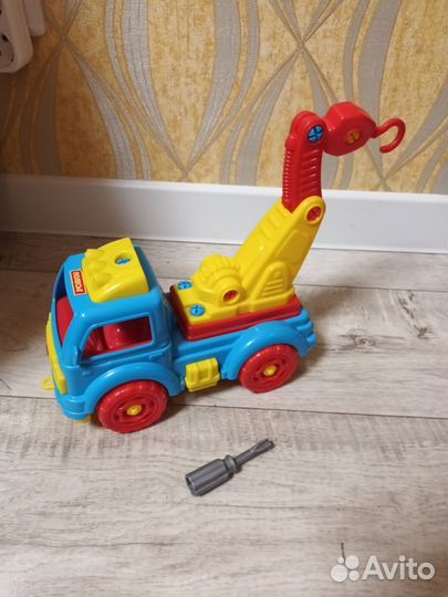 Машина с краном