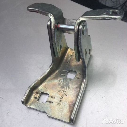 Петля передней двери верхняя правая Siber