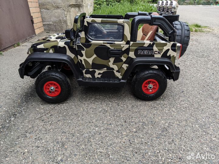 Детский электромобиль джип