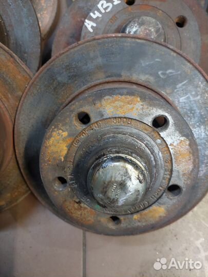 Задние тормозные диски Audi A4 B5 Ауди А4Б5