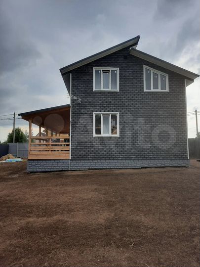 Дом 138 м² на участке 8 сот.