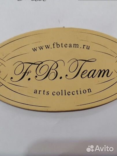 Декоративная ваза