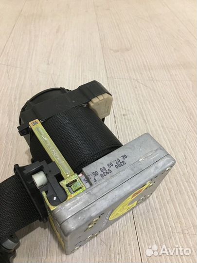 Ремень безопасности задний правый Mercedes Benz