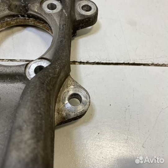 Кулак поворотный передний левый Mercedes-Benz M-Cl