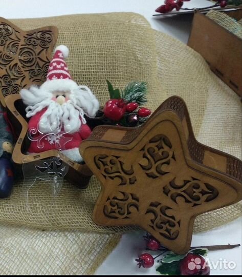 Коробка для новогоднего подарка