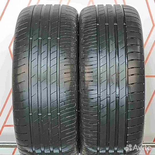 Goodyear UltraGrip Performance 225/50 R17