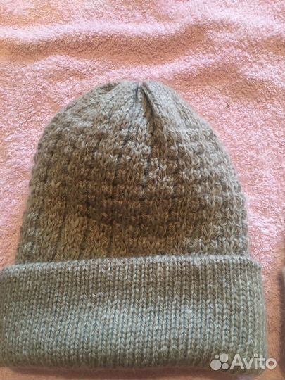 Вязанные шапки ручной работы женские