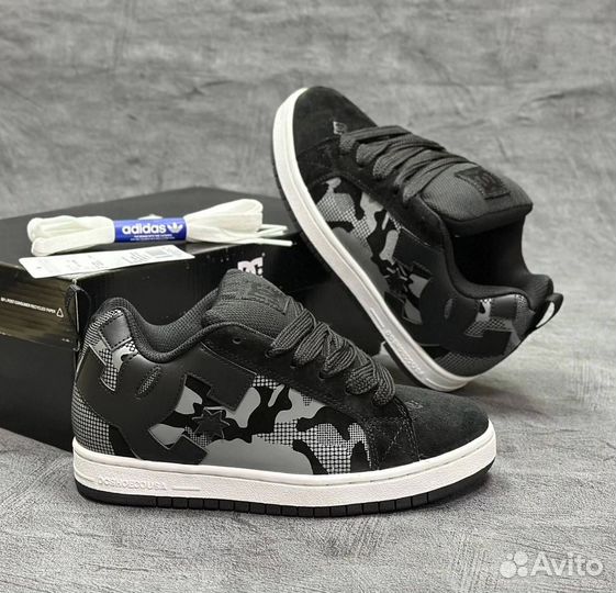 Кроссовки оптом