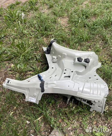 Панель задняя Hyundai Elantra CN7