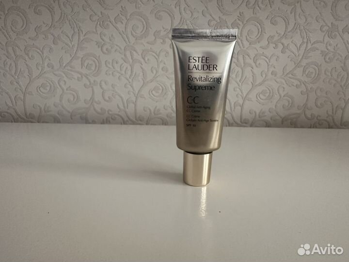 Estee Lauder Revitalizing Supreme CC Crème