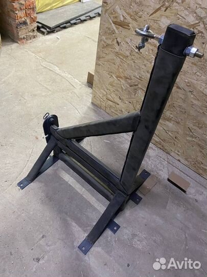 Кронштейн поворотный для боксерского мешка