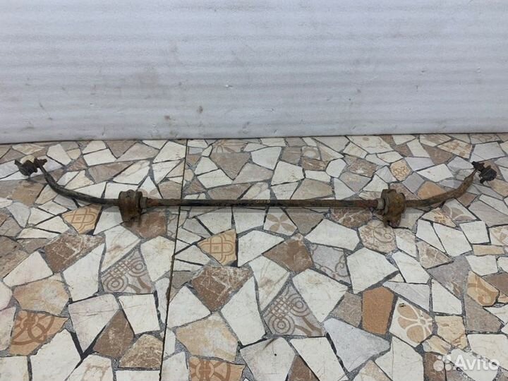 Стабилизатор поперечной устойчивости задний Nissan