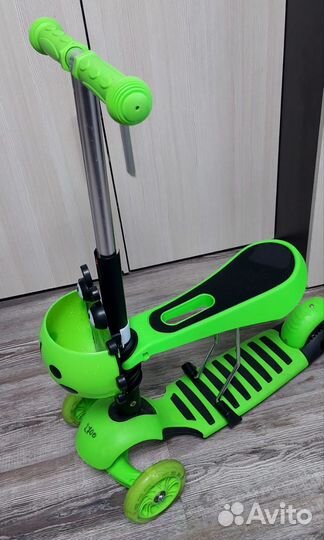 Самокат детский трехколесный с сиденьем
