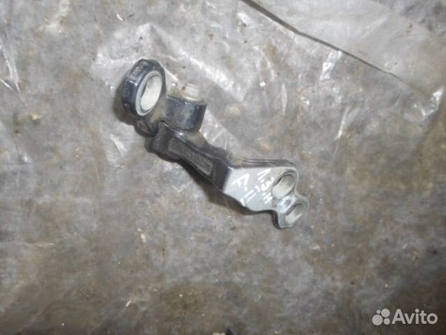 Петля двери задняя левая нижняя Ford Focus 2 2008