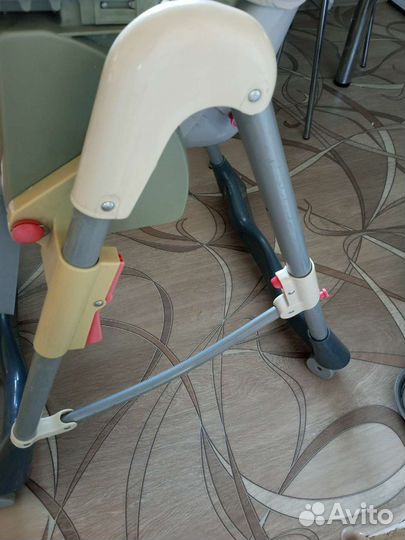 Стул для кормления