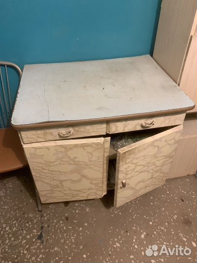 Столешница с ящиками