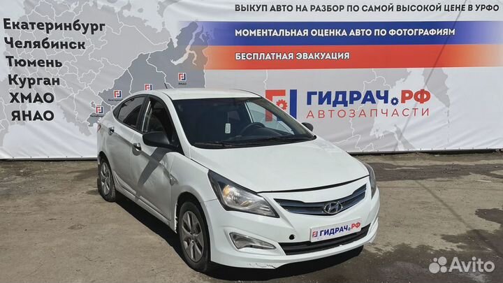 Рейка топливная (рампа) Hyundai Solaris (RB) 35340