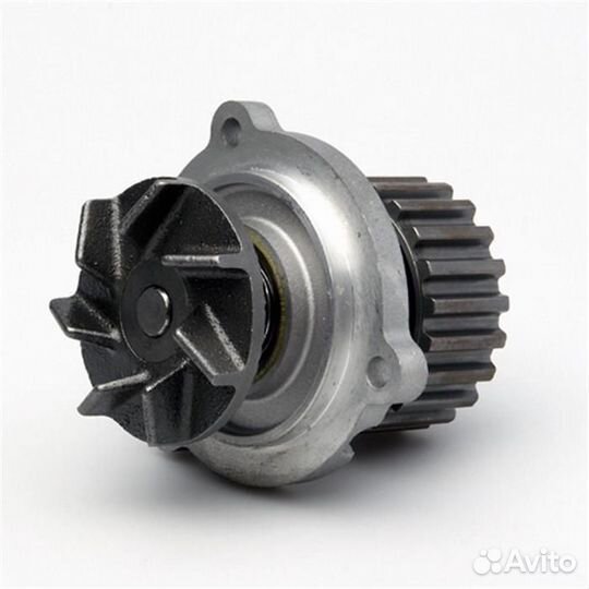 Водяная помпа на Mitsubishi Pajero Sport