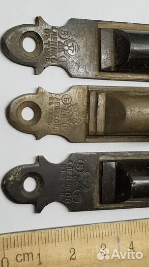 Шпингалеты ри