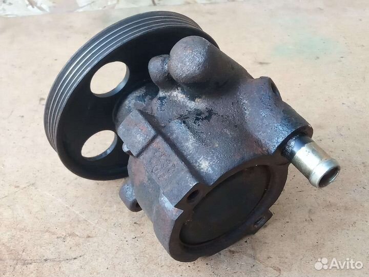 Насос гур Renault Kangoo Clio Symbol E7J