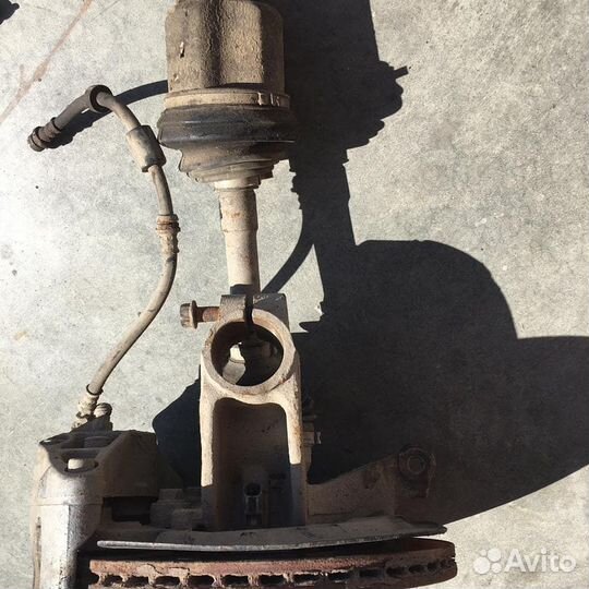 Поворотный кулак мазда 3 бк мпс, ступица в сборе