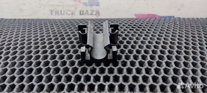 Кронштейн Mercedes-Benz Actros, Mercedes-Benz Axor