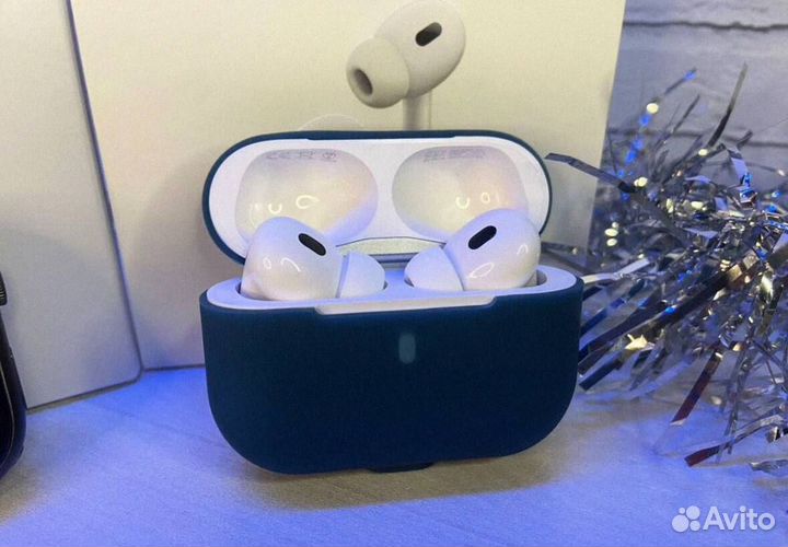 Apple Watch 9 Ultra 2 с наушниками AirPods Pro 2