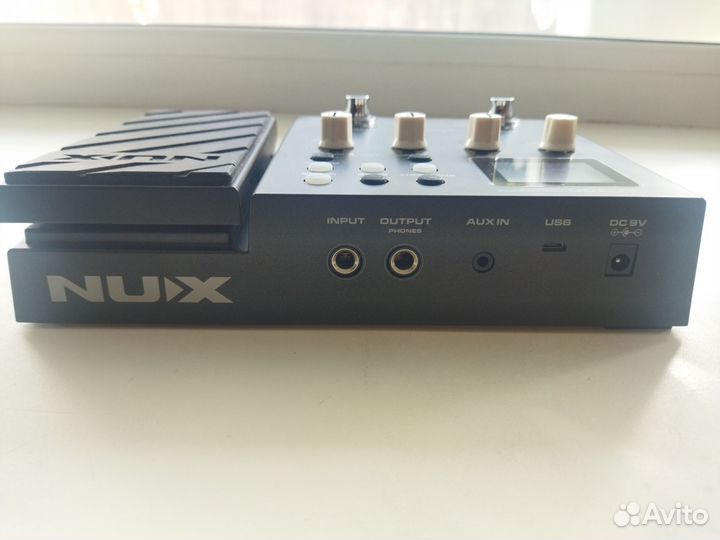 Гитарный процессор Nux MG-300