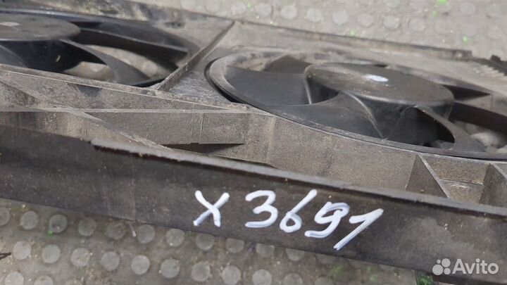 Вентилятор радиатора Renault Trafic, 2017