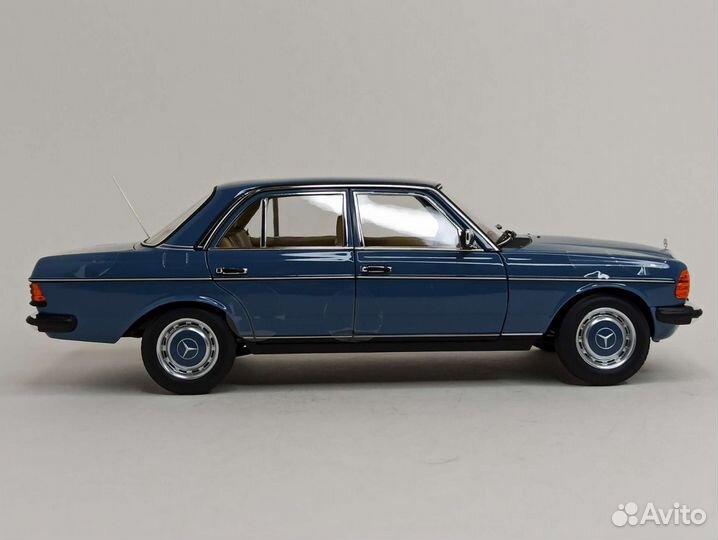 Mercedes 200 W123 Blue 1:18 Norev