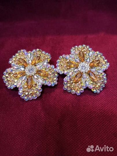 Заколка для волос ручной работы